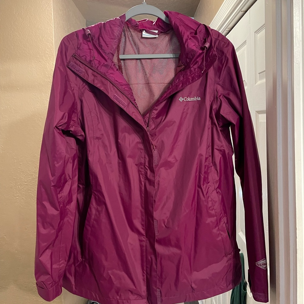 Women’s Columbia Mesh-Lined Windbreaker